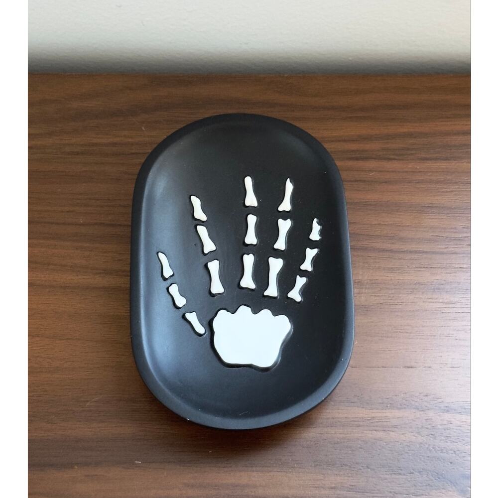 NWT: Hyde and Eek Boutique - Skeleton Hand Halloween Soap Dish Jewelry Tray